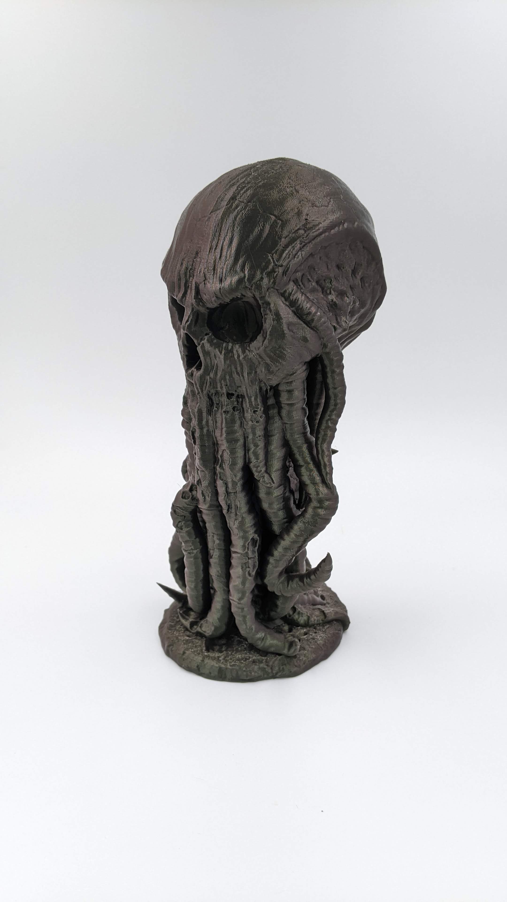 HP Lovecraft Cthulhu Skull