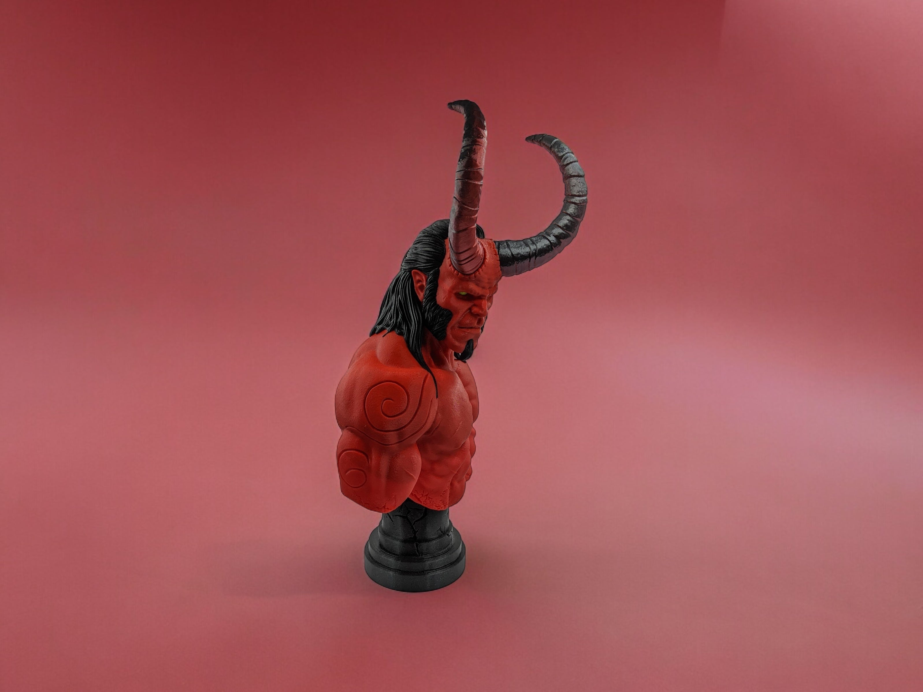 Hellboy, Anung Un Rama figure