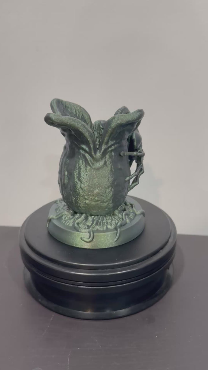 Facehugger Egg Holder