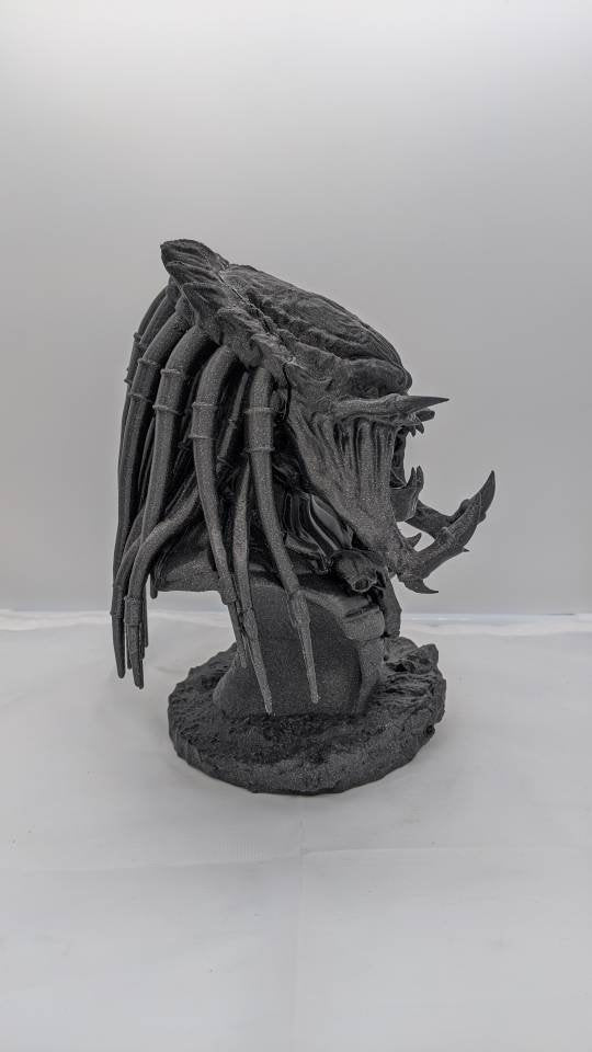 The Predator : Wolf Predator Bust