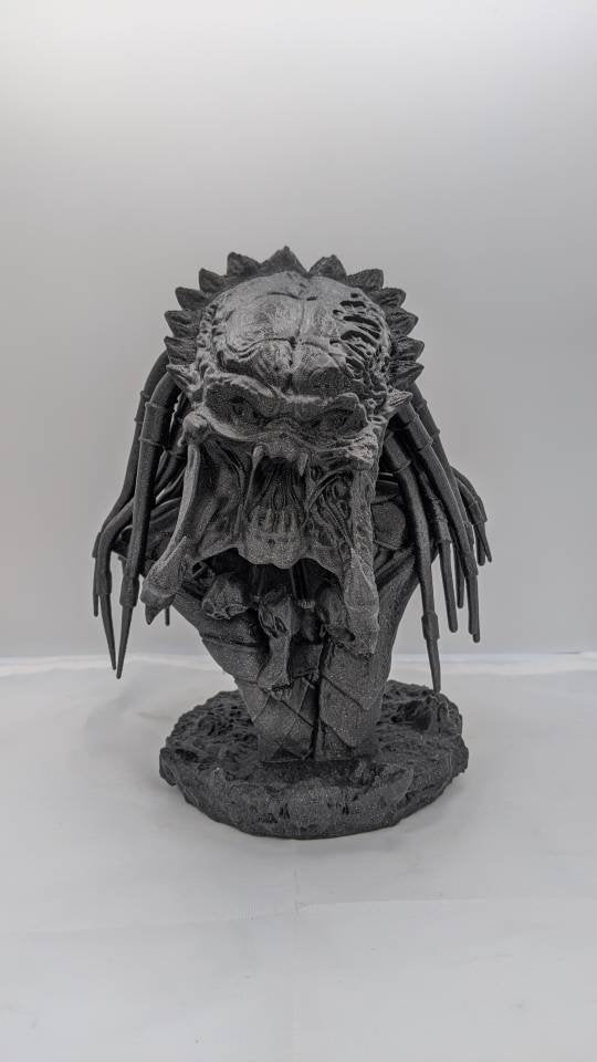 The Predator : Wolf Predator Bust