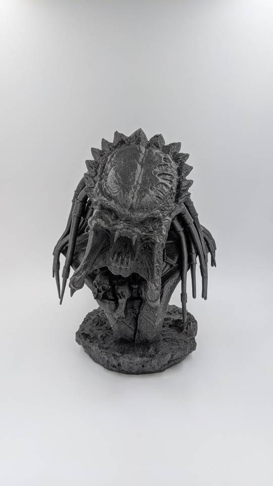 The Predator : Wolf Predator Bust